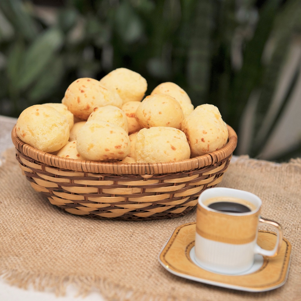 PÃO DE QUEIJO DE PIZZA C/ PRESUNTO E MUSSARELA